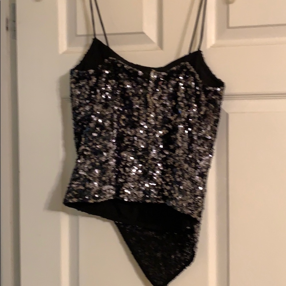 Top - Picture 2 of 2